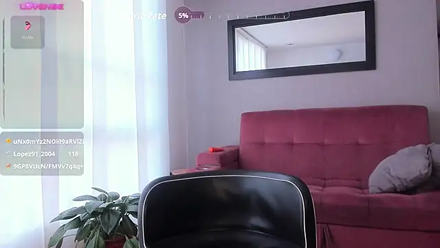 lauramcdowell1 online show from May 6, 7:51 pm