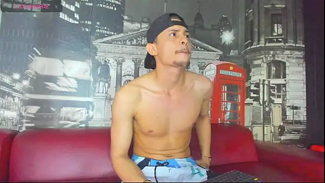 CloeRodriguez online show from May 13, 8:58 pm