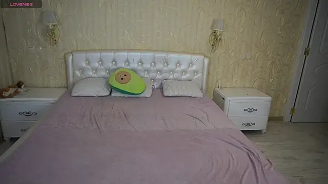 LunaaMayy online show from November 19, 10:10 pm