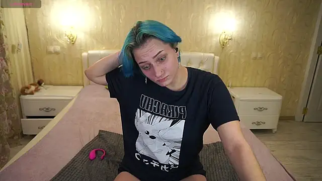 LunaaMayy online show from November 15, 10:00 pm