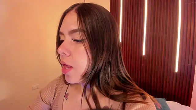 ArianaBaker online show from June 24, 12:48 pm
