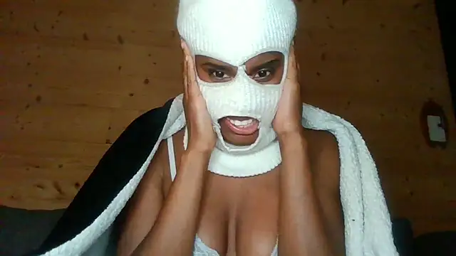 LabelleOnyx online show from March 28, 7:35 pm