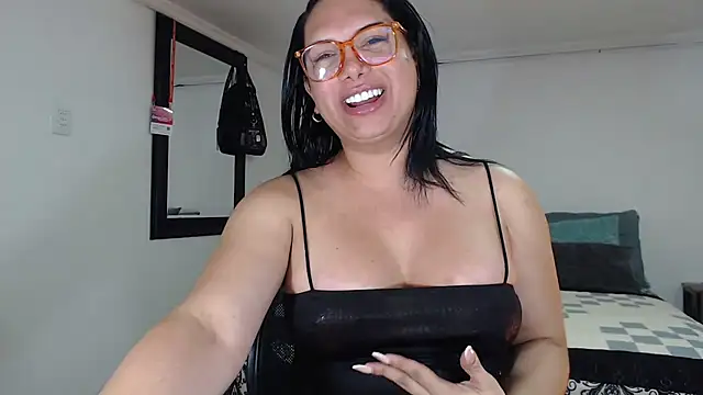 flowerdirtty online show from May 24, 2:43 am