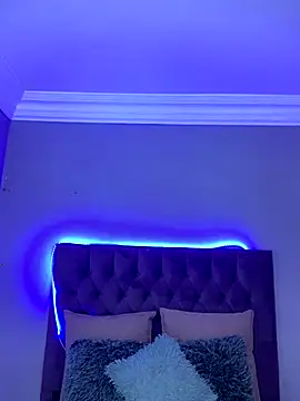 VeryGoodBadGirl1 online show from October 9, 8:35 pm