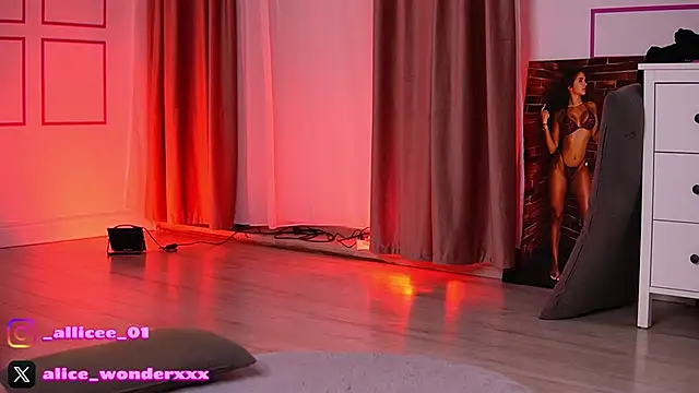 VanessaSimon online show from February 11, 6:37 am