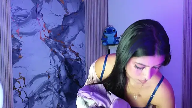 LissaWiild online show from January 13, 8:13 pm