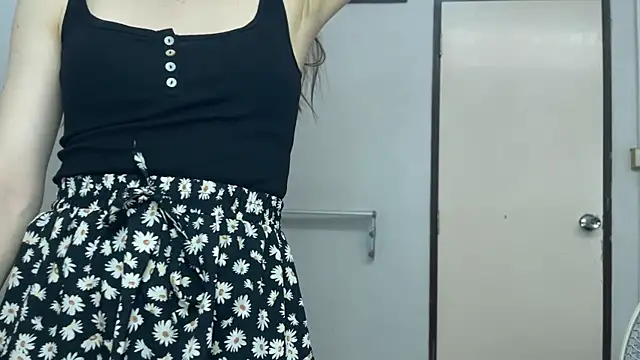 SassyJessi online show from May 26, 4:34 am