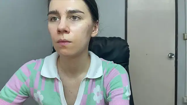 SassyJessi online show from May 25, 4:33 am