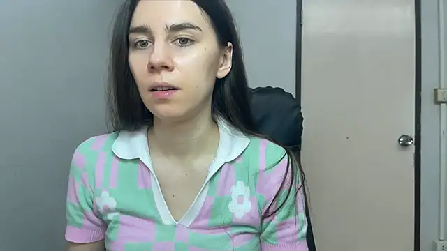 SassyJessi online show from May 23, 4:22 am