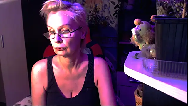 HelgaHimmell online show from May 25, 7:02 pm
