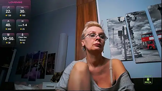 HelgaHimmell online show from March 13, 4:19 pm