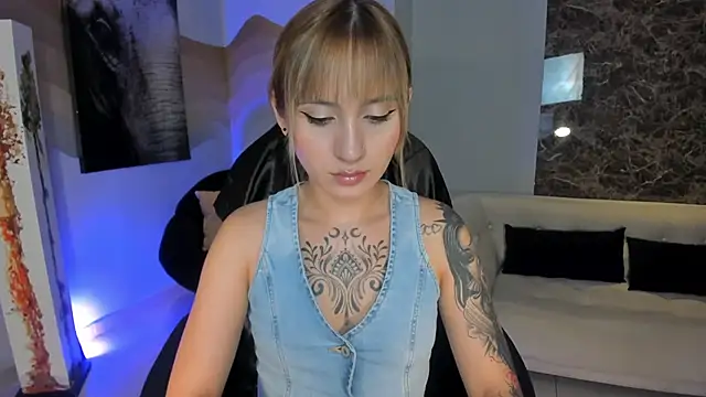 MollySundersX online show from May 21, 8:51 pm