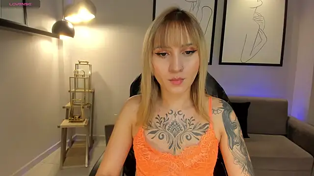 MollySundersX online show from May 25, 8:19 pm