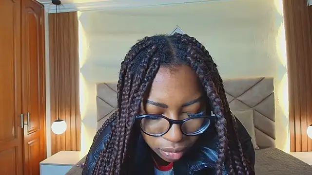 Raquel jones online show from May 15, 12:19 pm