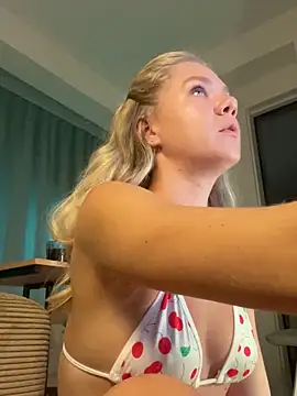 teasecake online show from October 11, 1:43 am