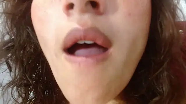 lunazulsj online show from March 28, 2:27 pm