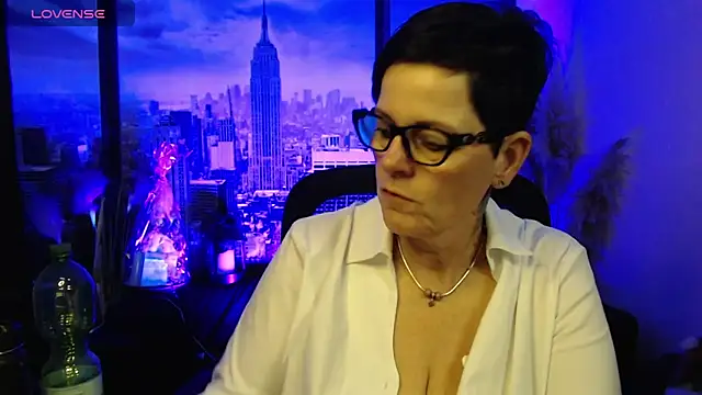 ninarandmann online show from March 3, 4:35 pm