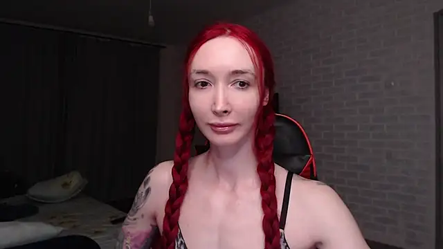Roxy Silver online show from May 26, 6:51 pm
