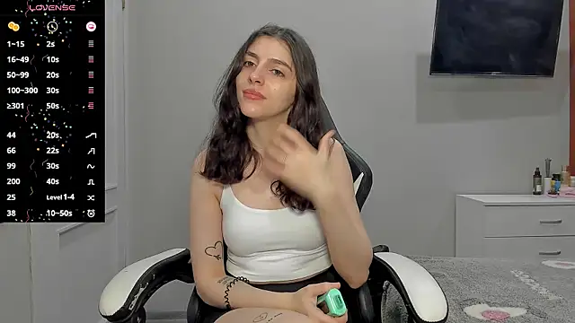 broosnica1 online show from September 20, 9:07 am