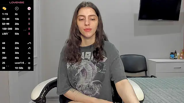 broosnica1 online show from October 13, 9:56 am