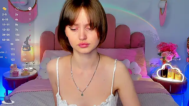 Snapshot of MaryLew chatting on October 5, 5:34 am MaryLew online show from October 5, 5:34 am