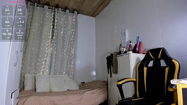 Chica hot dirty online show from May 8, 2:04 am