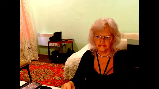 Snapshot of Natali7634 chatting on October 5, 4:50 am Natali7634 online show from October 5, 4:50 am