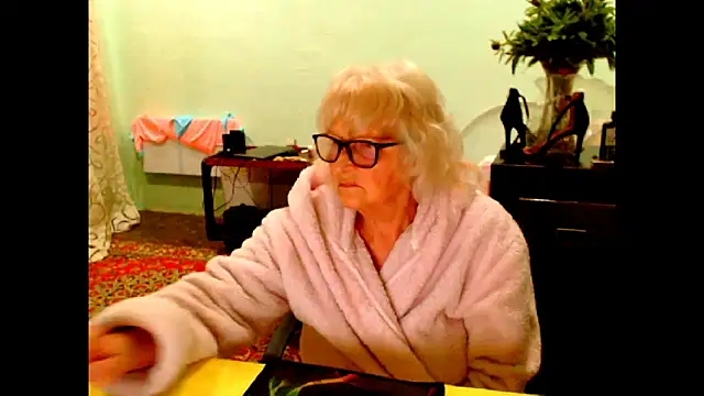 Natali7634 online show from May 12, 6:14 pm