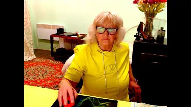 Natali7634 online show from May 7, 2:32 pm
