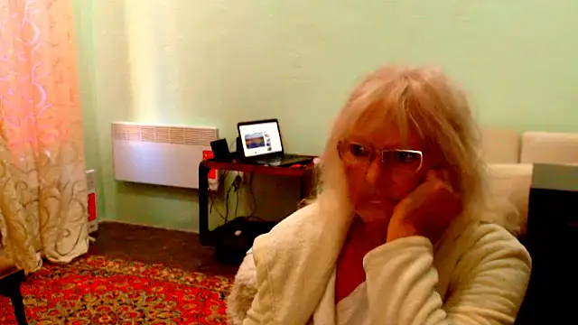 Snapshot of Natali7634 chatting on September 19, 6:12 am Natali7634 online show from September 19, 6:12 am