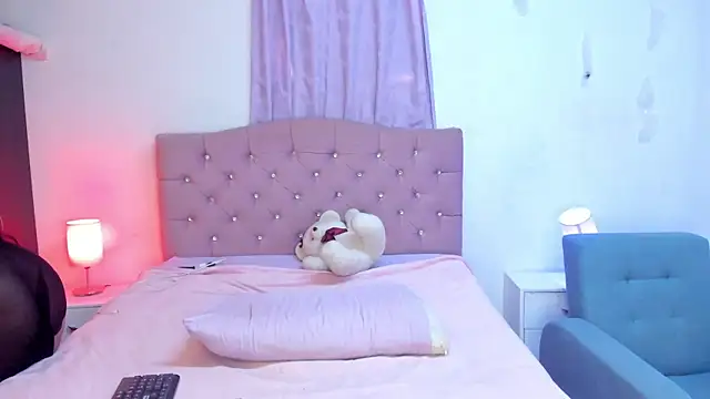 Latinabombsheell online show from November 28, 7:28 pm