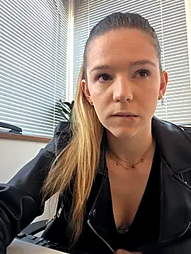 lucie mehott online show from March 19, 10:52 am