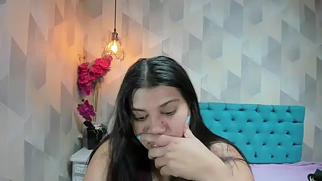 LindaBreeS online show from May 22, 2:37 pm