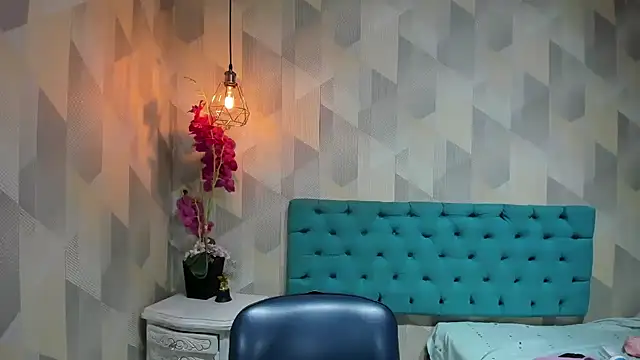 LindaBreeS online show from July 9, 4:26 am