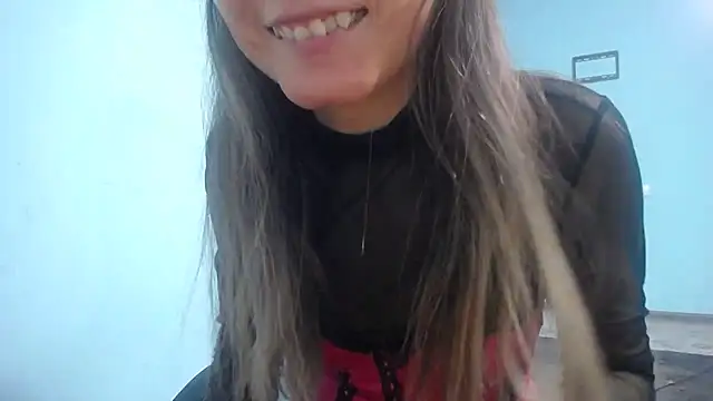 elllaaxx online show from December 2, 6:37 am