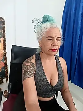 freyadevil333 online show from January 12, 10:04 pm