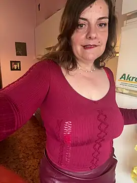 Sunbelxx online show from May 7, 7:45 am