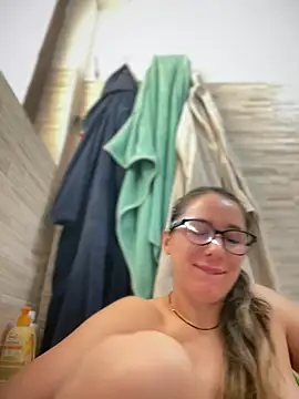 HotXMom online show from May 14, 6:52 am
