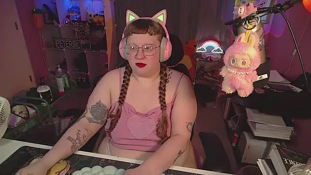 FatVeronica online show from March 30, 5:23 pm