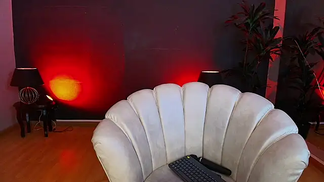 MyMayte online show from November 23, 1:02 pm