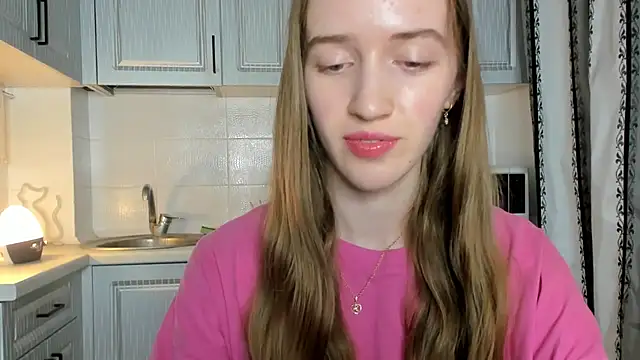 leslie my lovee online show from July 5, 6:46 pm
