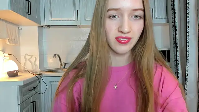 leslie my lovee online show from October 7, 7:51 pm