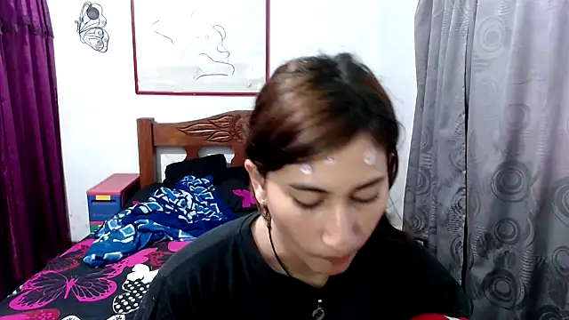 LadyMilk003 online show from October 20, 5:27 pm