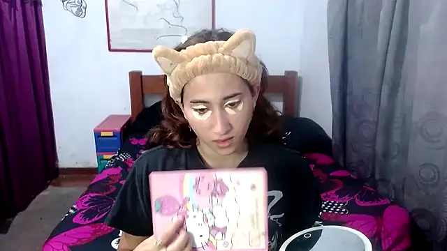 LadyMilk003 online show from October 8, 3:38 pm