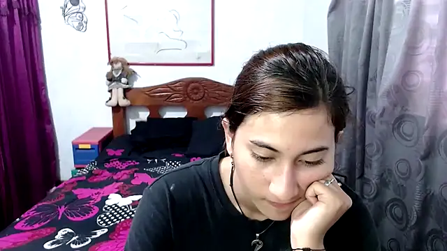 LadyMilk003 online show from October 24, 4:03 pm