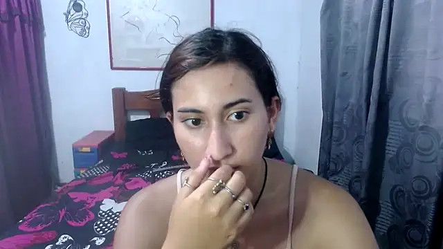 LadyMilk003 online show from November 3, 5:28 pm