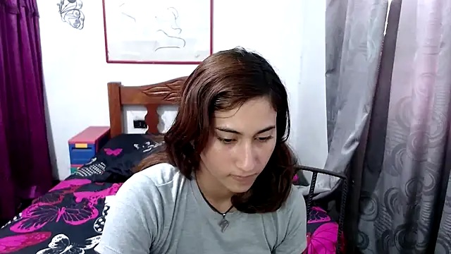 LadyMilk003 online show from October 18, 5:04 pm