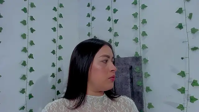 Miaa Garcia online show from May 26, 10:09 pm