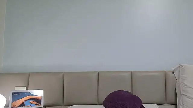 amooraaamoon online show from October 10, 9:41 pm