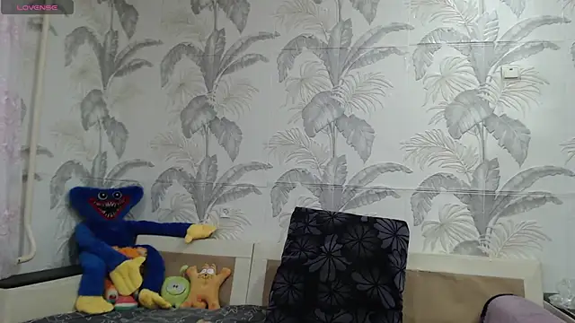 CamDiva113 online show from May 20, 2:03 pm